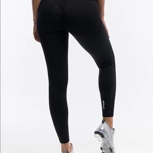 Echt Arise Scrunch Leggings V2 - Black